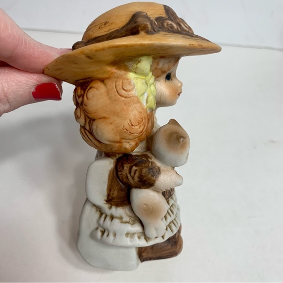 Vintage porcelain girl with kitty cat. Pretty Curly haired girl - Picture 3 of 7